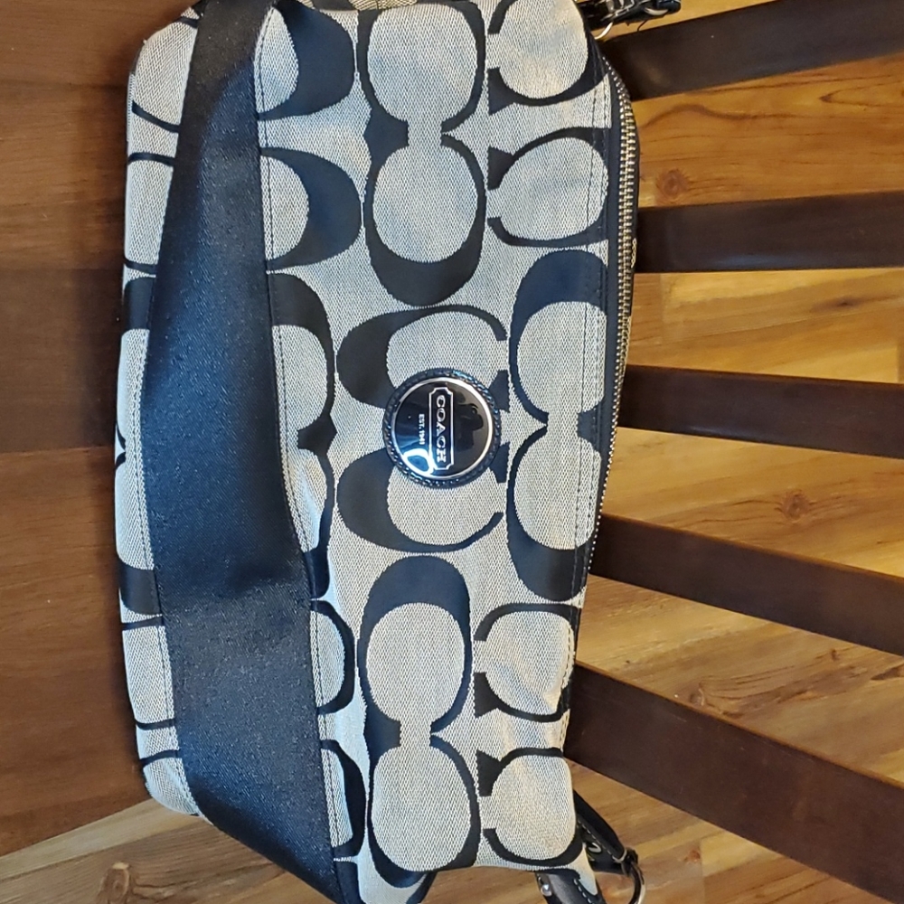 Coach Shoulder Bag